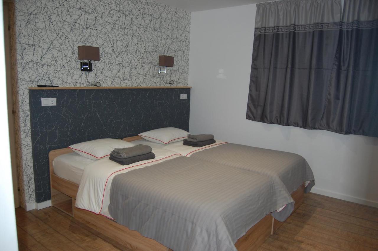 Vila Phoenix Călimăneşti Esterno foto