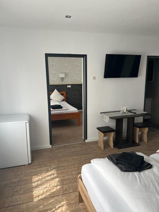 Vila Phoenix Călimăneşti Esterno foto